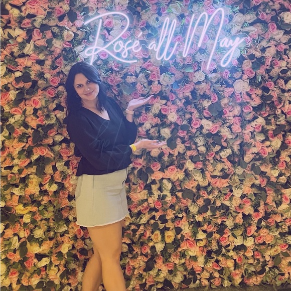 Meet your Posher, Maddie - Picture 2 of 15